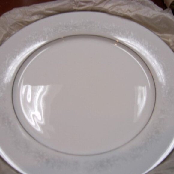 Cumberlandby NORITAKE - 5 Dinner Plates